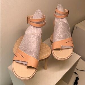 SARTO SANDALS SIZE WOMENS 10